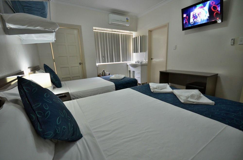 Lees Hotel Ingham Exterior foto